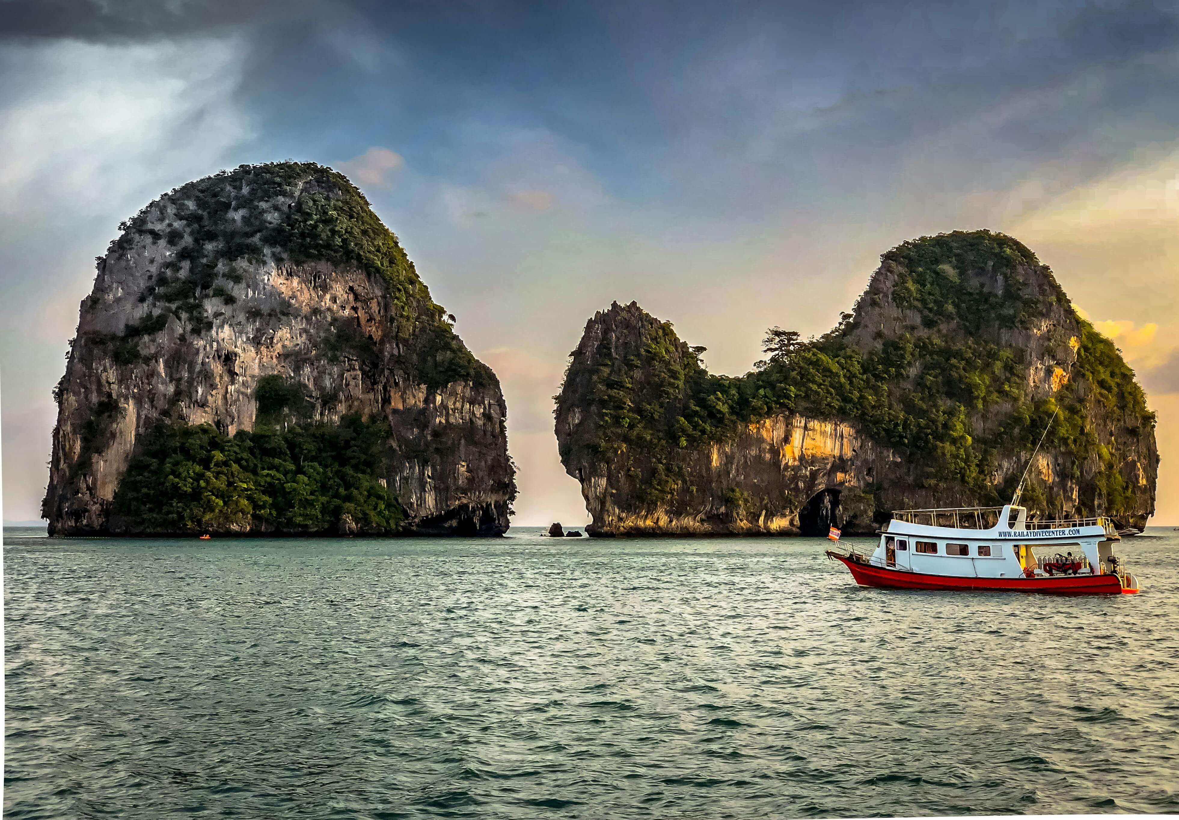 Dubai & Bangkok Phuket  - Where Luxury Meets Paradise 