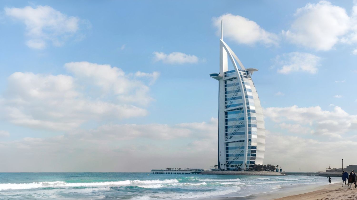 Top 7 Must-Visit Attractions in Dubai for First-Time Travelers 